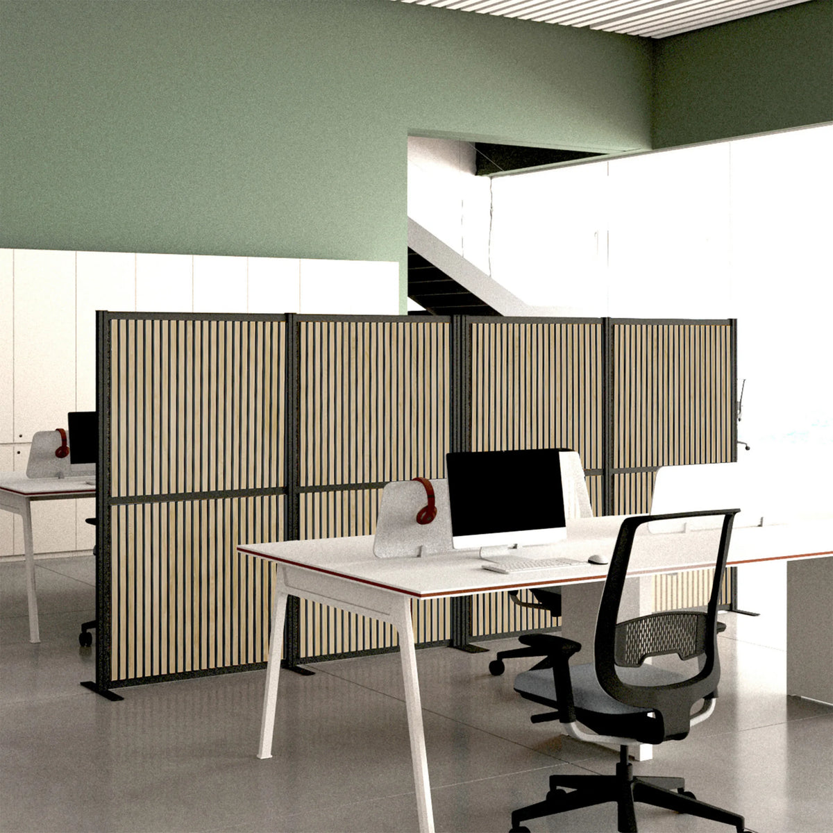 Trennwände FLEXMIUT MODUL in Braun und Schwarz als Raumteiler im Büro von hjh OFFICE