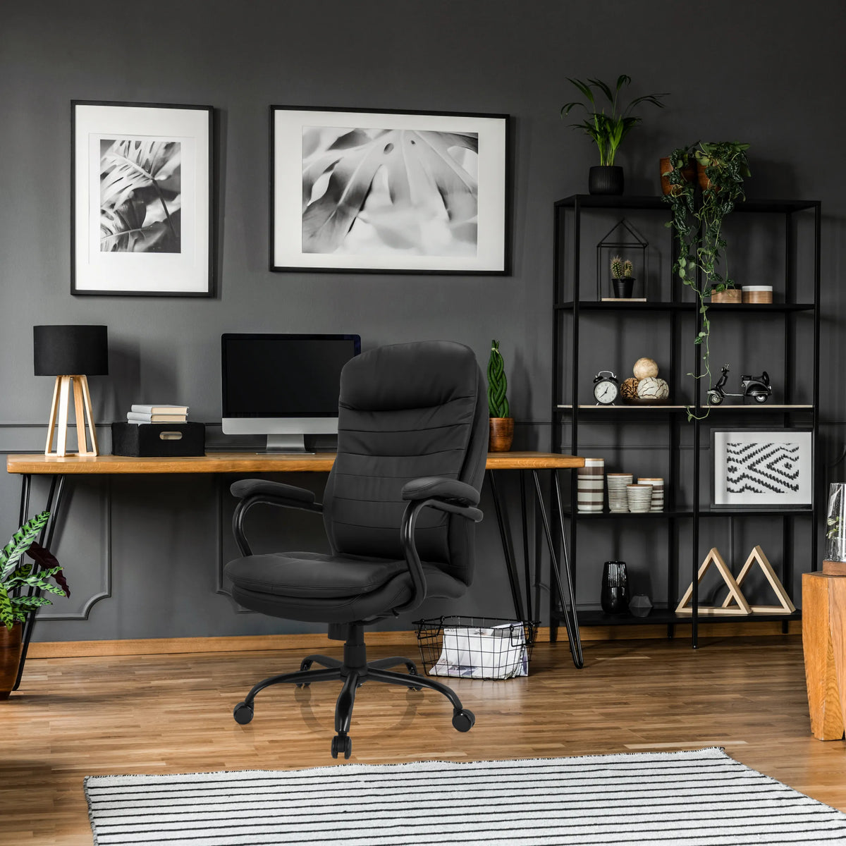 Schwarzer Drehstuhl RELAX XXL B aus Kunstleder mit Armlehnen und Rollen von hjh OFFICE