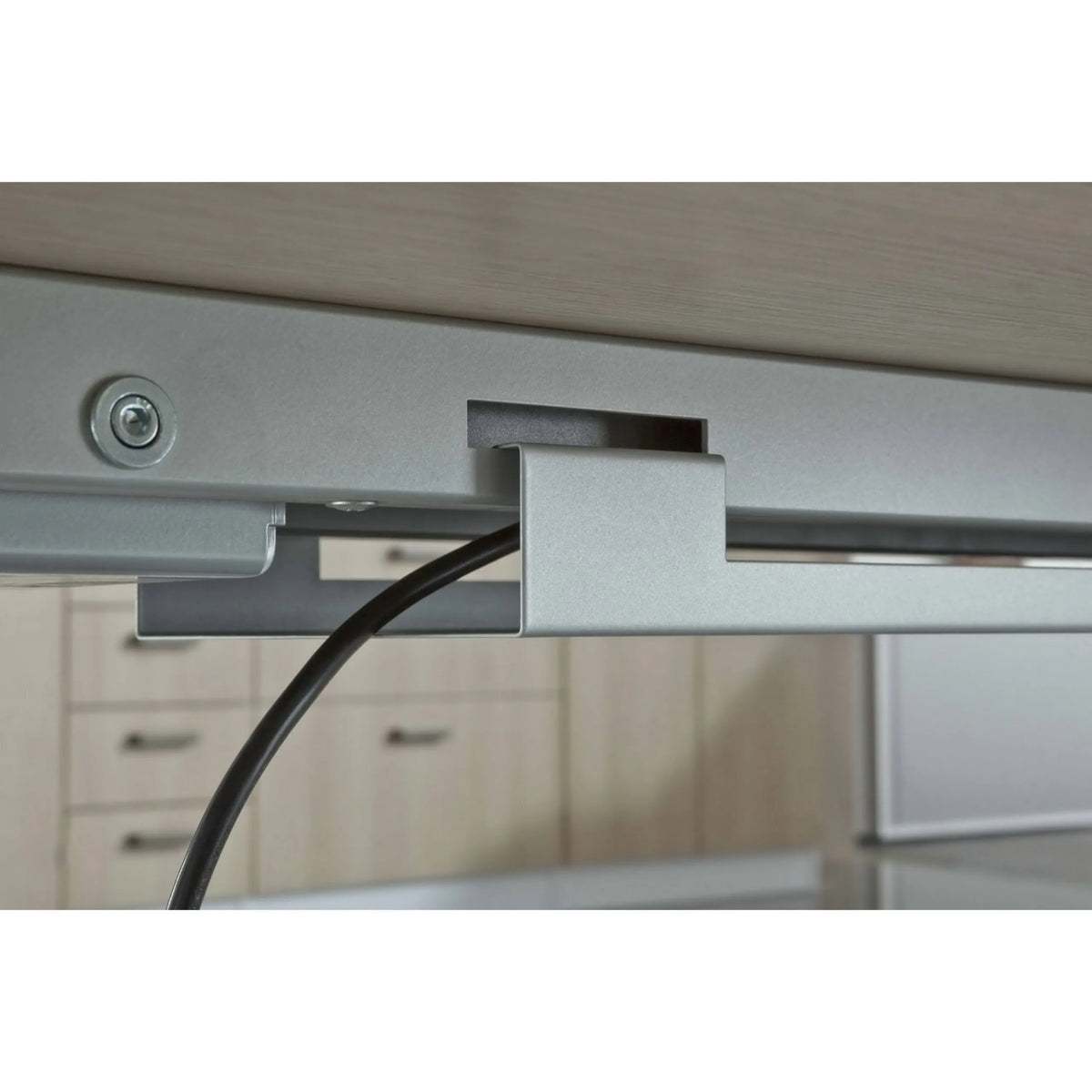 Kabelbefestigung und Unterkonstruktion des elektrisch höhenverstellbaren Schreibtischs XDSM 22 S von hjh OFFICE PRO