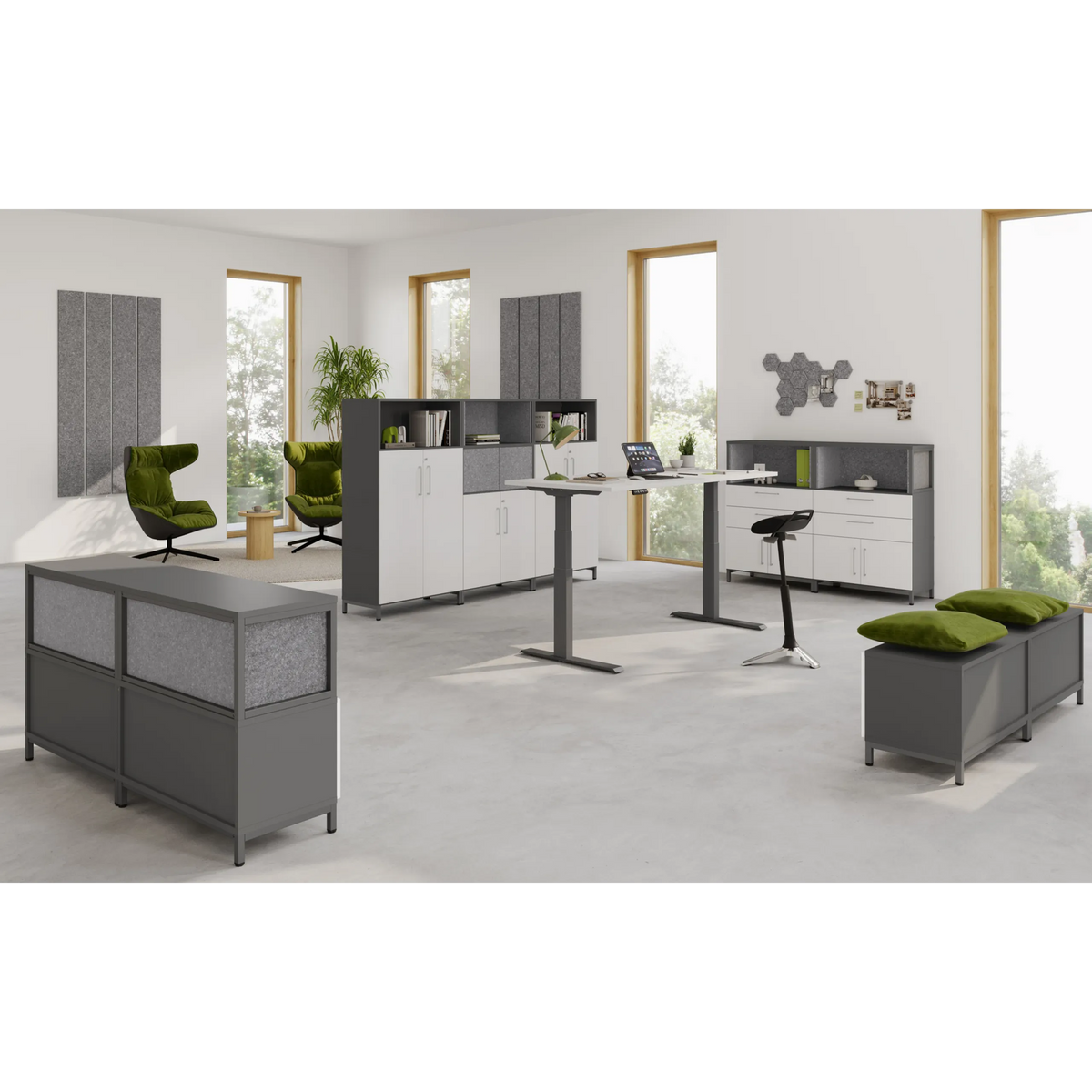 Modernes Büroensemble FlexWall mit höhenverstellbarem Schreibtisch und Sideboards in Graphit und Weiß von hjh OFFICE PRO