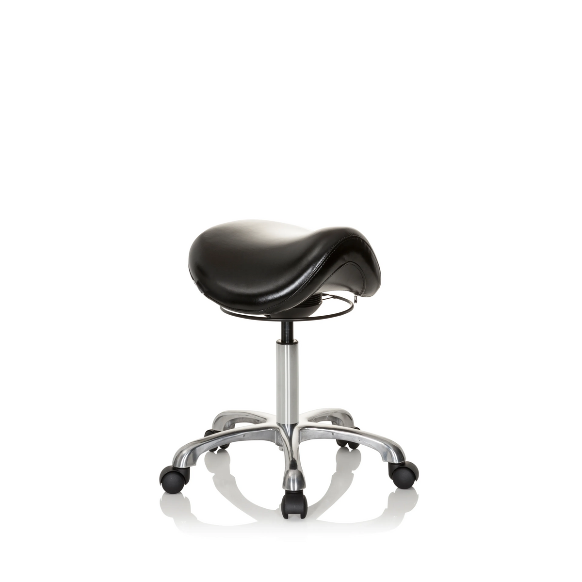 Schwarzer Sattelhocker ORTHO SIT mit Fußkreuz und fünf Rollen von hjh OFFICE – 360-Grad-Ansicht (schräge Frontansicht 40°)