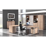 L-förmiger Schreibtisch HILO 82 S in Asteiche mit zwei Schubladenelementen und Bürostuhl von hjh OFFICE PRO