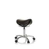 Schwarzer Sattelhocker ORTHO SIT mit Fußkreuz und fünf Rollen von hjh OFFICE – 360-Grad-Ansicht (schräge Frontansicht 60°)