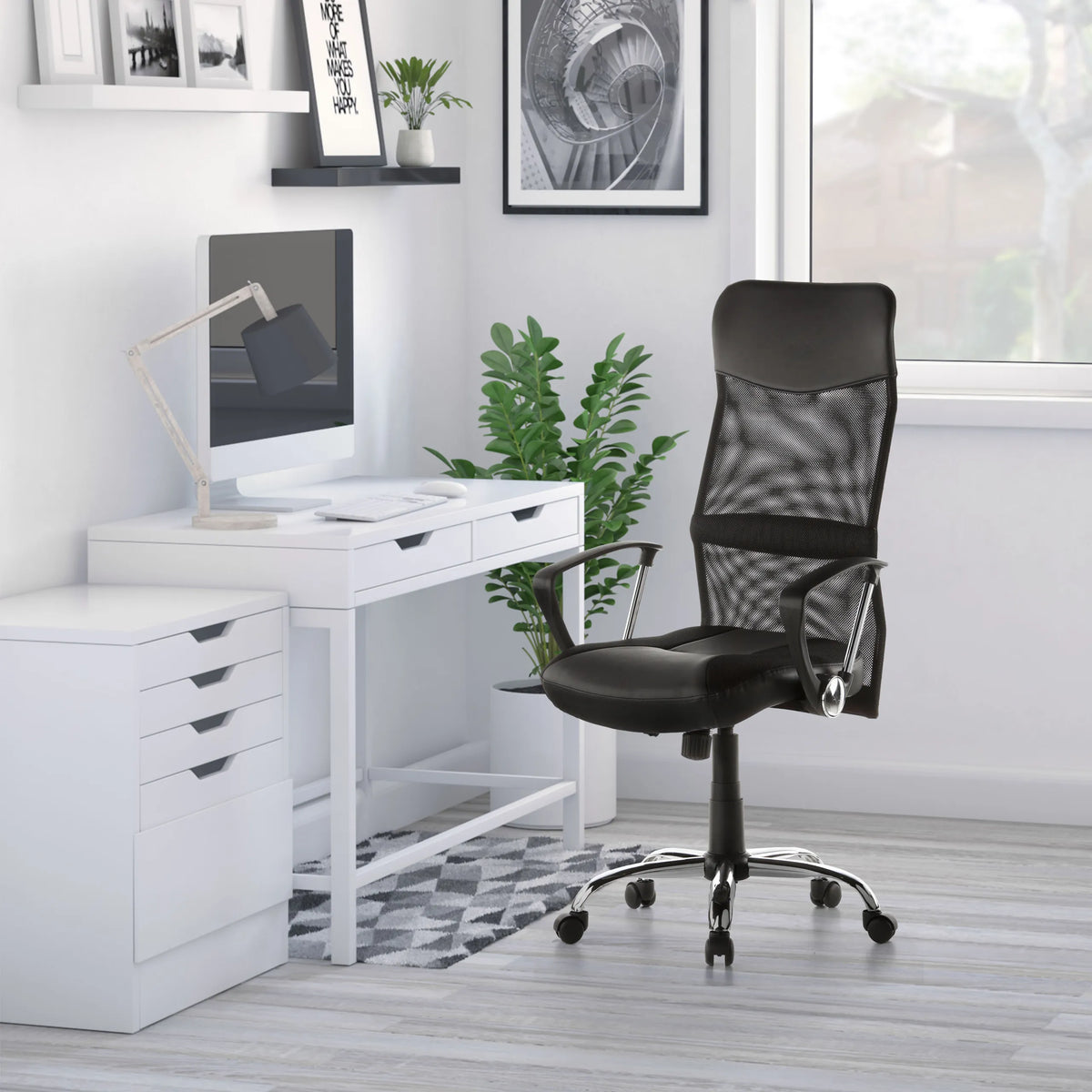 Homeoffice Chefsessel STRYKA in Schwarz aus Kunstleder und Netz mit Rollen von hjh OFFICE