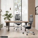 Zwei graue Luxus-Chefsessel ERGOHUMAN ULTRA GEN2 mit Netzrücken an einem Schreibtisch von hjh OFFICE (KI-generiertes Bild)