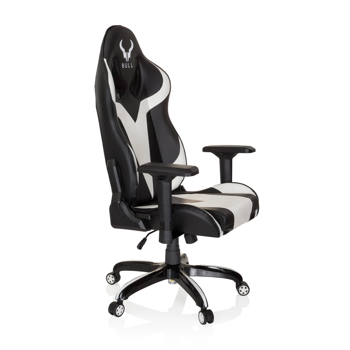Schwarz-weißer Gamingstuhl PROMOTER I mit Armlehnen und Fußkreuz mit fünf Rollen von hjh OFFICE – 360-Grad-Ansicht (schräge Frontansicht 60°)
