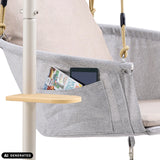 Seitentasche mit Tablet und Magazin am Hängesessel Skylo inklusive kleinem Beistelltisch von hjh LIVING (KI-generiertes Bild)